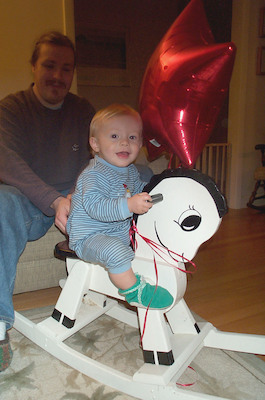 Rocking horse (3-1-2004 17:53)