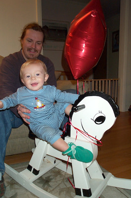 Rocking horse (3-1-2004 17:53)