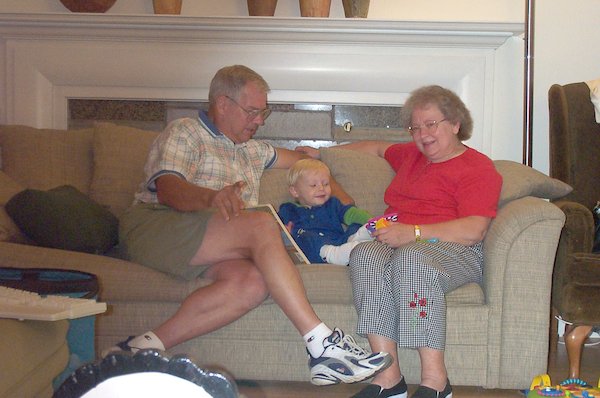 Tim, Ron and Maryanne (8-7-2004 20:22)