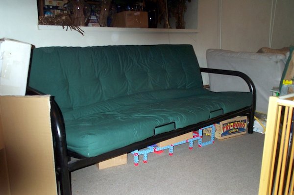 Futon (12-06-2004 20:23)