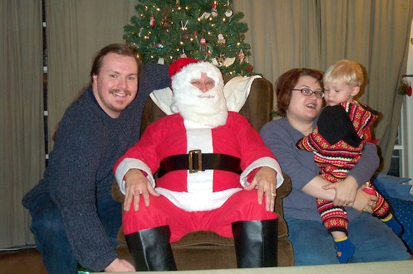 Ben, Santa, Christine and Tim (12-04-2004 17:42)