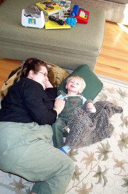 Tim and Mommy Cuddling (03-05-2005 15:04)