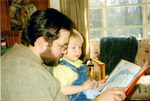 Juj reading 'Horton' to Tim (03-26-2005)