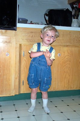 Tim looking cute (06-07-2005 06:12)