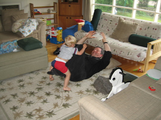 Tim and John roughhousing (06-26-2005 16:54)