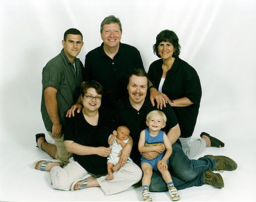 Aleksei, John, Donna, Xine, Ben, Cole, Tim (06-30-2005 10:25)