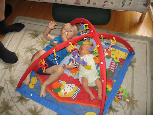 Tim and Cole in Arches (06-30-2005 16:46)