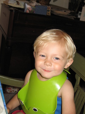 Tim eating and "smiling" (06-30-2005 18:00)