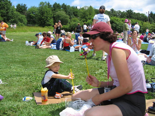 Tim and Barb playing with pinwheels at the Breast Cancer Walk (07-09-2005 12:44)