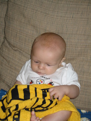 Cole - The littlest Steeler (09-23-2005 13:31)
