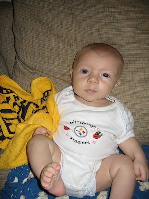 Cole - The littlest Steeler (09-23-2005 13:32)