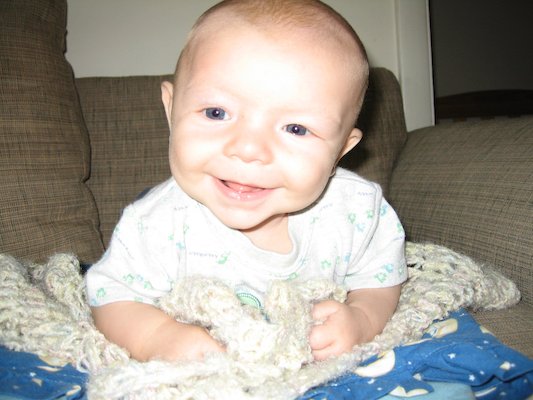 Cole being cute (09-19-2005 18:06)