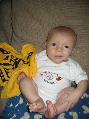 Cole - The littlest Steeler (09-23-2005 13:32)